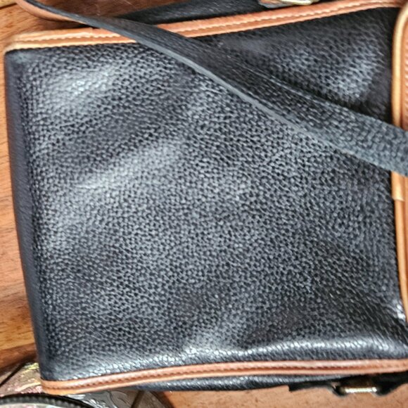 Vintage Italian Leather Camera Bag - Picture 8 of 16